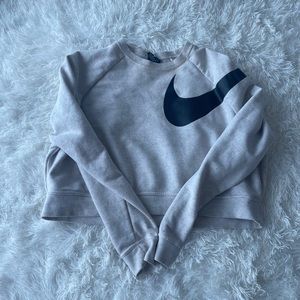 Nike pull over